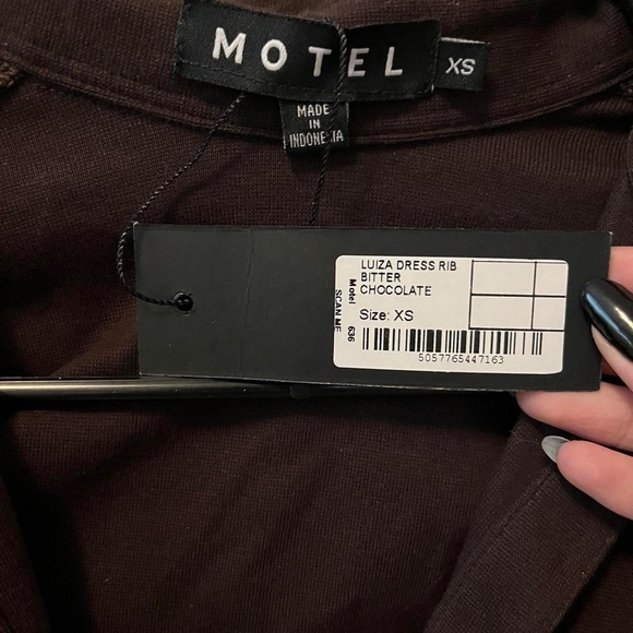 LUIZA MINI DRESS IN RIB BLACKENED PEARL - Picture 6 of 6